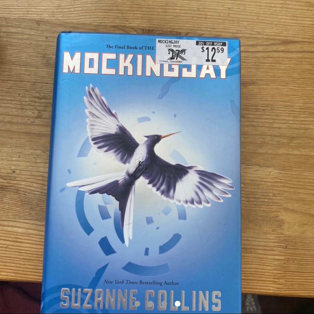 Hunger Games Book Collection! - Picture 4 of 4